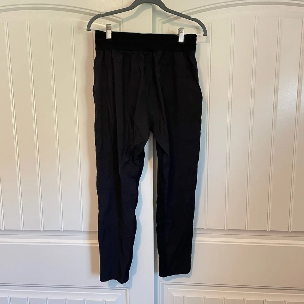 Lululemon Beyond the Studio Pant Slim high rise  Black size 6